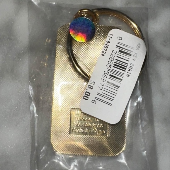 NBA NYC Gold Key Chain NWT - Picture 5 of 5